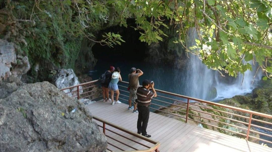 Doğa Harikası Yerk&ouml;pr&uuml; Şelalesi&rsquo;ne Ziyaret&ccedil;i Akını