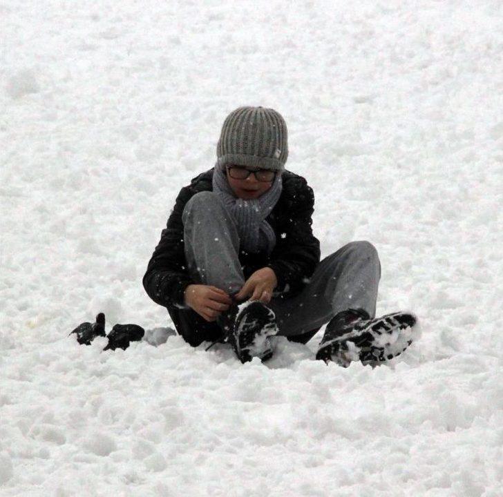 Sivas’ta Çocukların Kar Keyfi G1