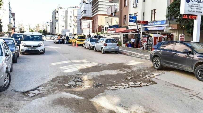 13 Km Asfalt Yolu Tahrip Edilen Belediye, Kurumları Uyardı