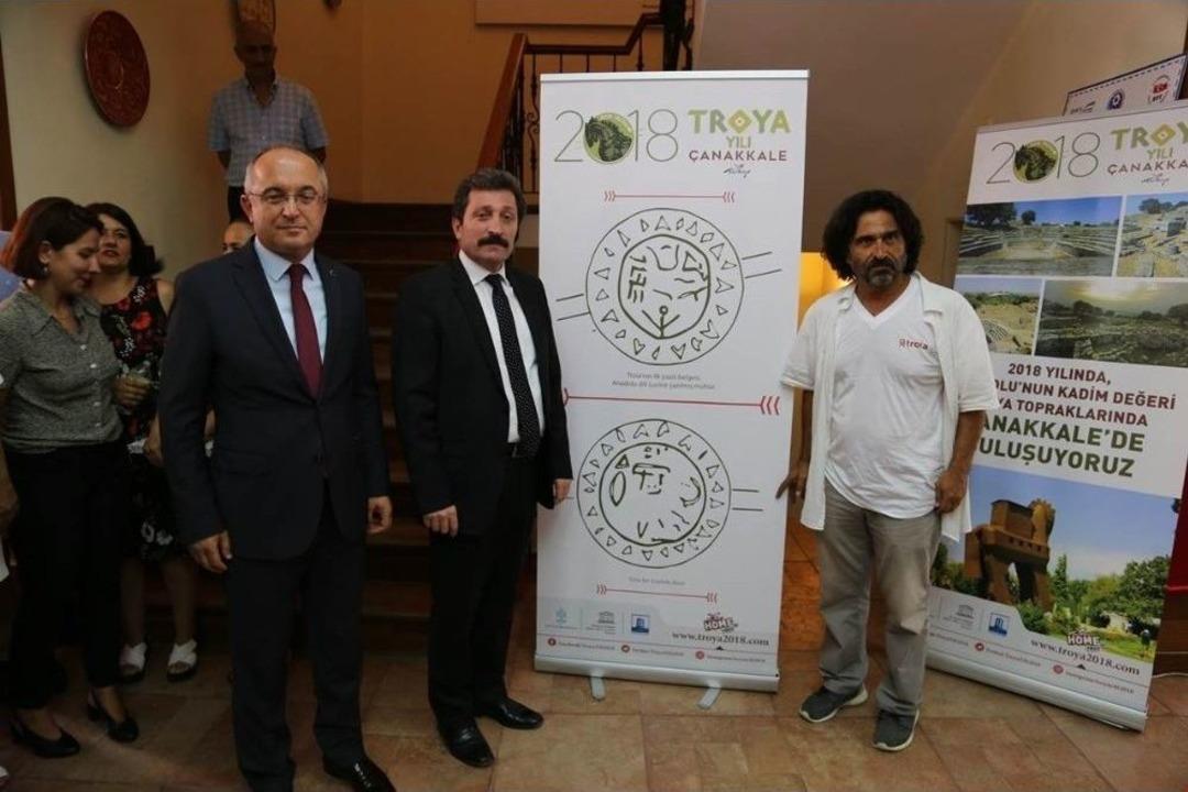 Troya Yılında, &lsquo;troya Yılı &Ouml;zel Pulu&rsquo; Tanıtıldı