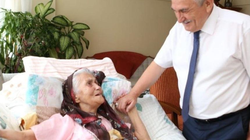 Başkan Yılmaz, Hasta Ziyaretlerini Sürdürüyor