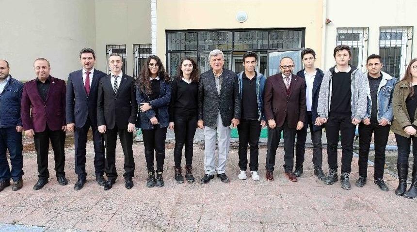 Başkan Karaosmanoğlu: &lsquo;&rsquo;eğitimle Yakından İlgileniyoruz&rsquo;&rsquo;