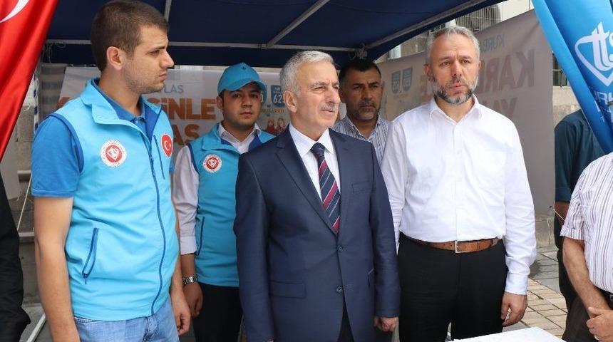 Vali Kamçı’dan Türkiye Diyanet Vakfı’na Kurban Bağışı