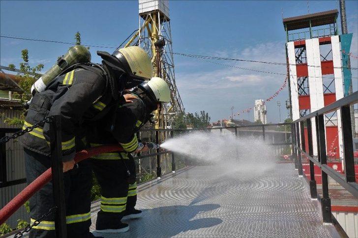 Kadın İtfaiyecilerden Aksiyon Filmlerini Aratmayan Tatbikat G1