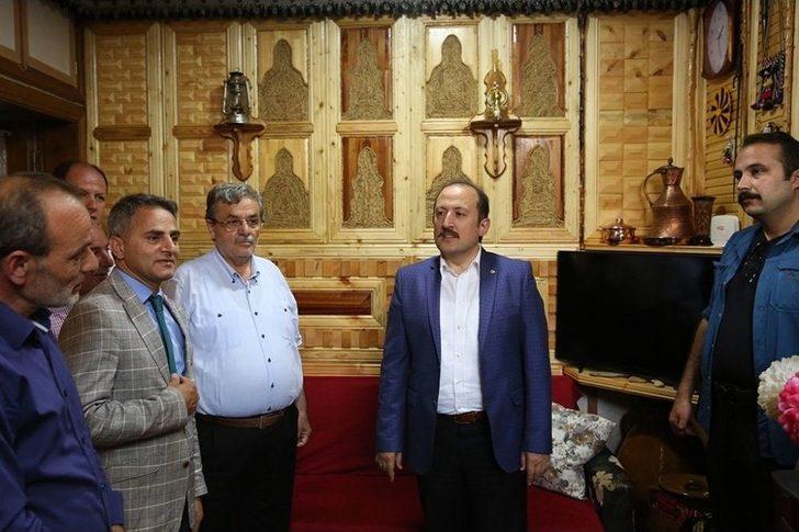 Vali Pehlivan Evini Müzeye Dönüştüren Ömer Haşlak’ı Ziyaret Etti G3