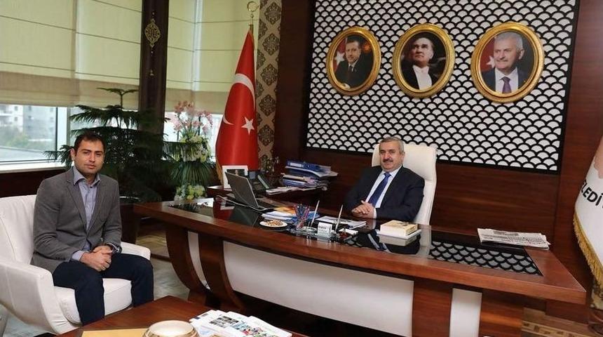 Başkan Baran, Misafirlerini Makamında Ağırladı