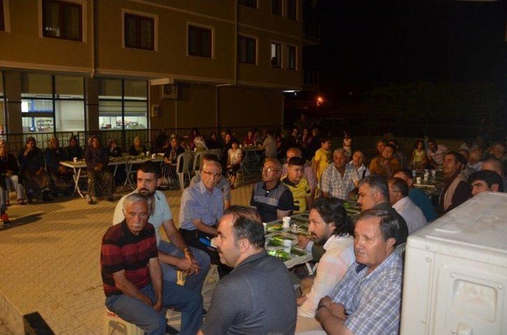 Başkan Özgüven, Hıdırlı Mahallesi Sakinleriyle Bir Araya Geldi G4