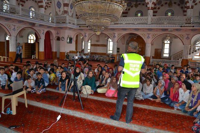 Kulu’da Camilerde Trafik Semineri Verildi