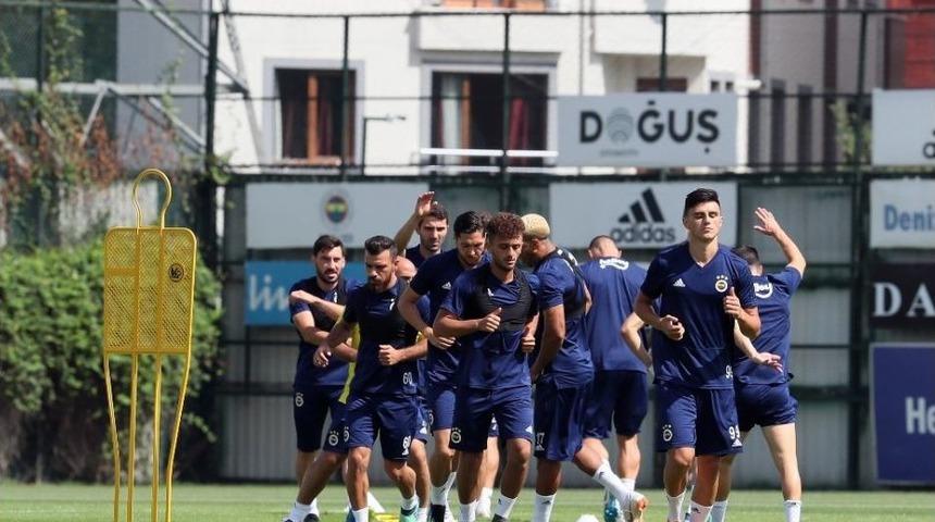 Fenerbahçe’de Benfica Mesaisi Sürüyor