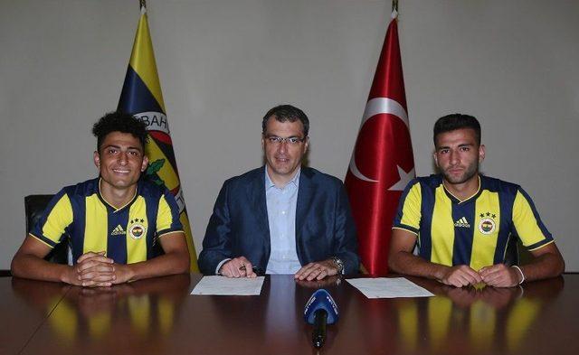 Fenerbahçe, Alt Yapıdan 2 Oyuncuyla Sözleşme İmzaladı