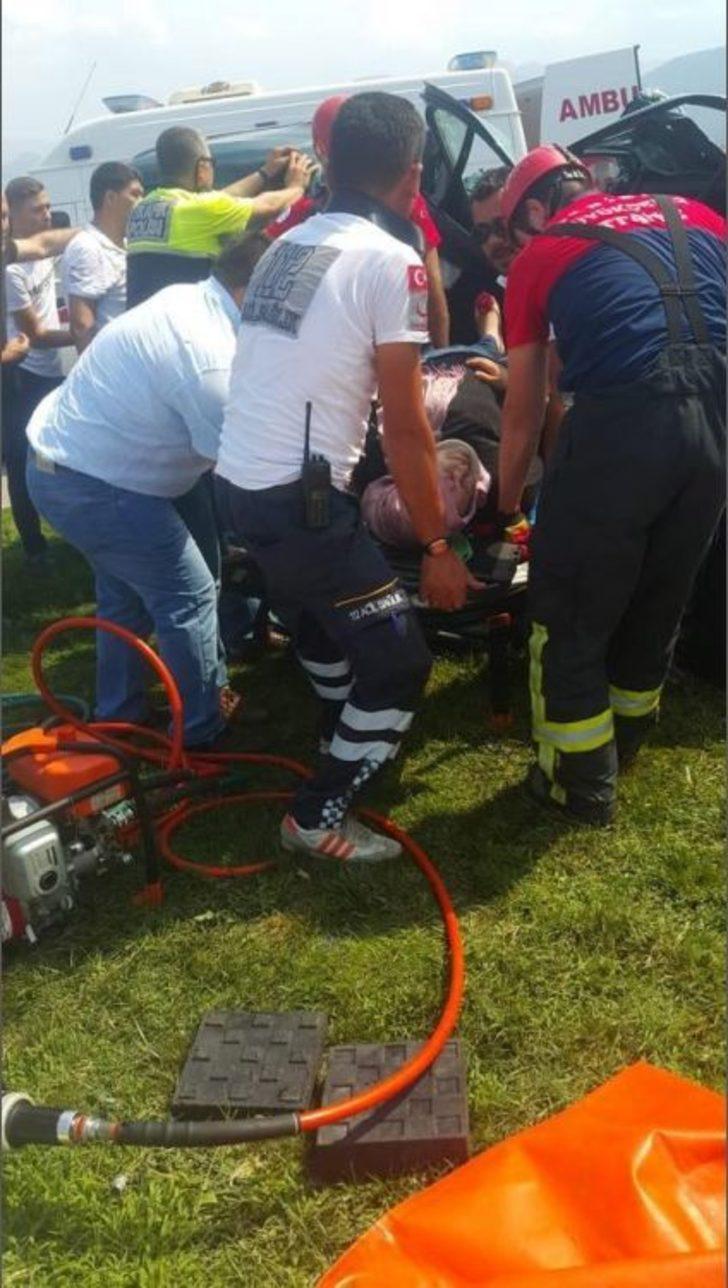 Denizli’de Trafik Kazası: 1 Ölü, 3 Yaralı G4