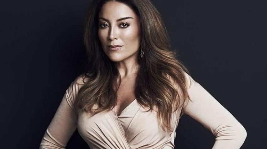 Sanatçı Emre Altuğ’un Mekanında Ünlü İsimler Sahne Alacak