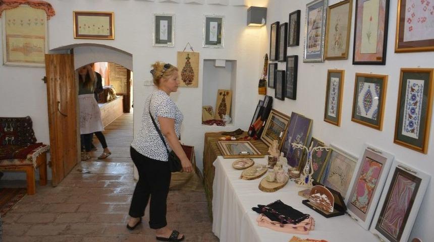 Seyitgazi&rsquo;deki Sanat At&ouml;lyesinde Harika Eserler