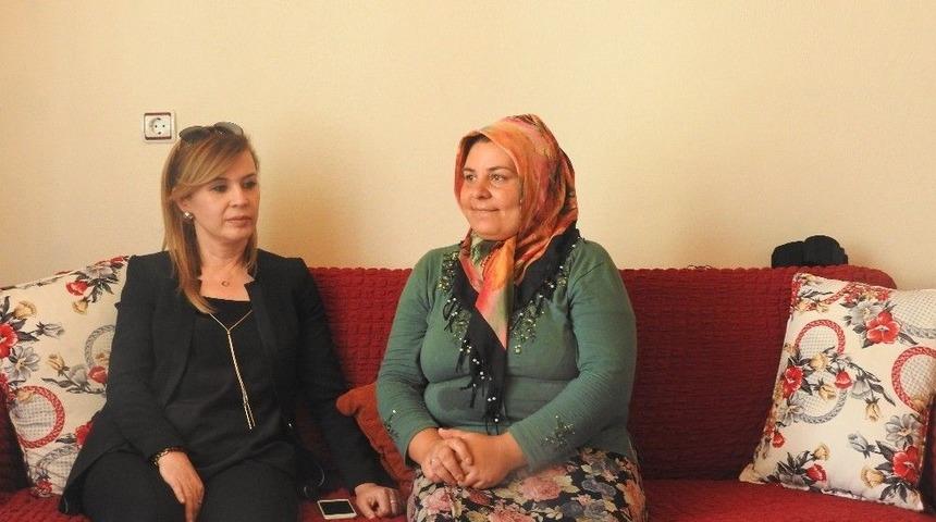 Kaymakam U&ccedil;ar Engelli Vatandaşın Evini Onardı