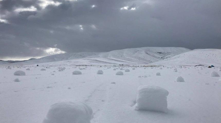 Kayseri&rsquo;de K&ouml;yl&uuml;leri Şaşırtan G&ouml;r&uuml;nt&uuml;
