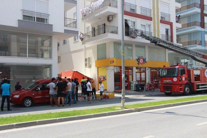 Kriz Geçirip Kendini Eve Kilitledi, Polise Zor Anlar Yaşattı G5