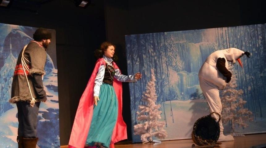 Didimli &Ccedil;ocuklara Karne Hediyesi