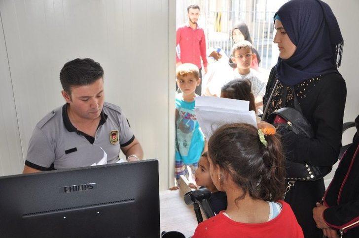 Suriyeliler Bayramlaşmak İçin Ülkelerine Gitmeye Başladı G2