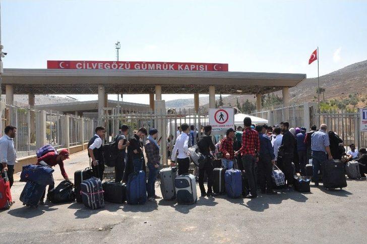 Suriyeliler Bayramlaşmak İçin Ülkelerine Gitmeye Başladı G5