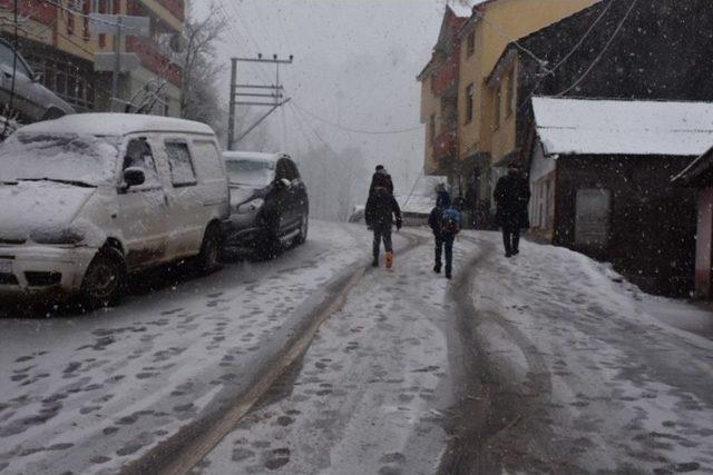 Sakarya’nın Yüksek Kesimleri Tekrar Beyaza Büründü