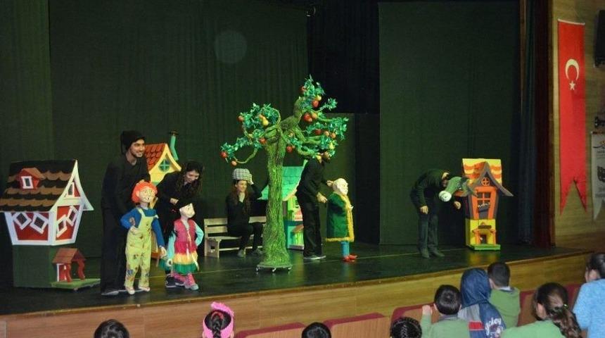 Miniklere Kukla Oyunu