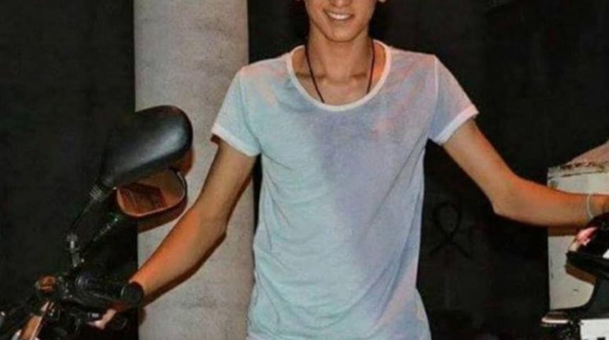 Arkadaşlarıyla Havuza Giren Motosikletli Gen&ccedil; D&ouml;n&uuml;ş Yolunda Kazada Hayatını Kaybetti