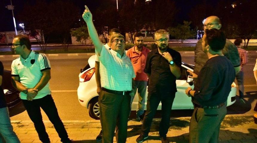 Başkan Can, Dikey Bah&ccedil;e Işıklandırma &Ccedil;alışmalarını Yerinde İnceledi