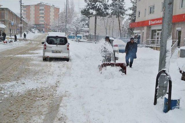 Hizan’da Kar Yağışı