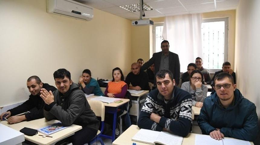 Konyaaltı Belediyesi&rsquo;nden Ekpss Kursu