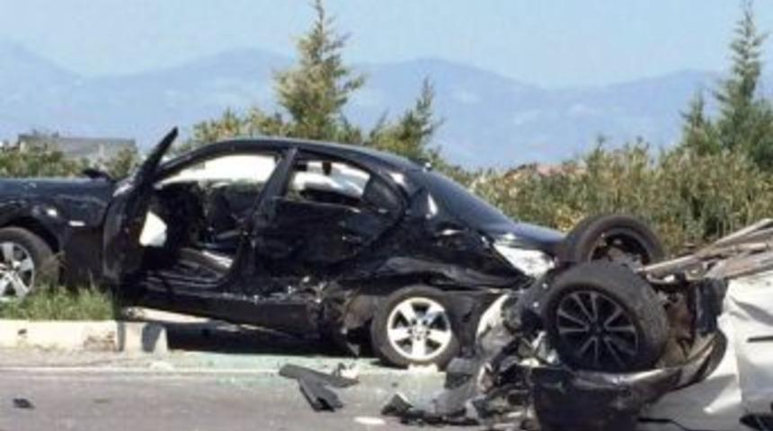 S&ouml;ke&rsquo;de Trafik Kazası: 4 Yaralı