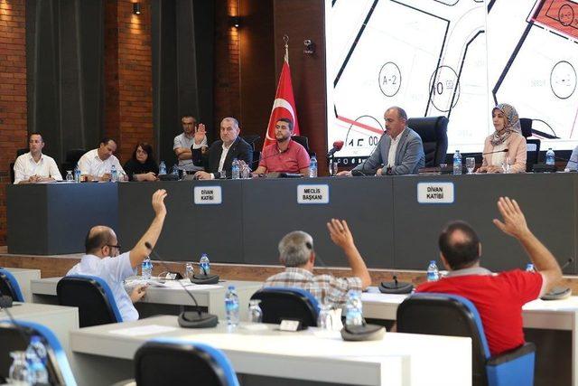 Pamukkale Belediyesi Yeni Meclis Binasında İlk Toplantısını Yaptı