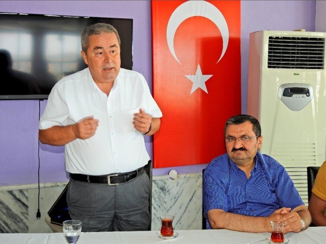 &Ccedil;eşme&rsquo;de Okul M&uuml;d&uuml;rlerine Eğitim Y&ouml;netimi Semineri