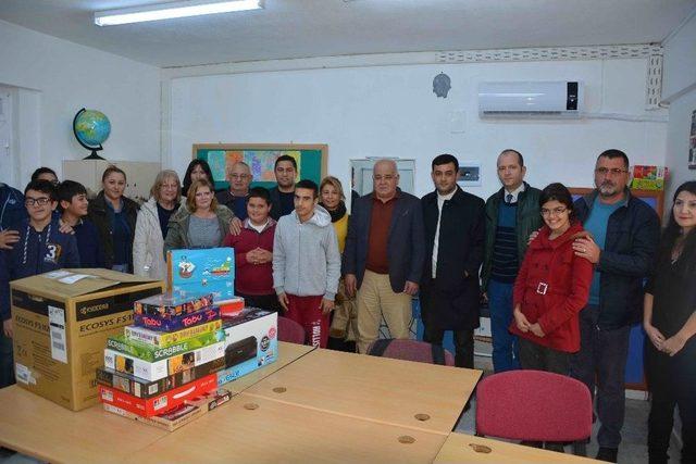 Dalyan İztuzu Turizm Ve Tanıtım Derneğinden Okula Yardım Eli