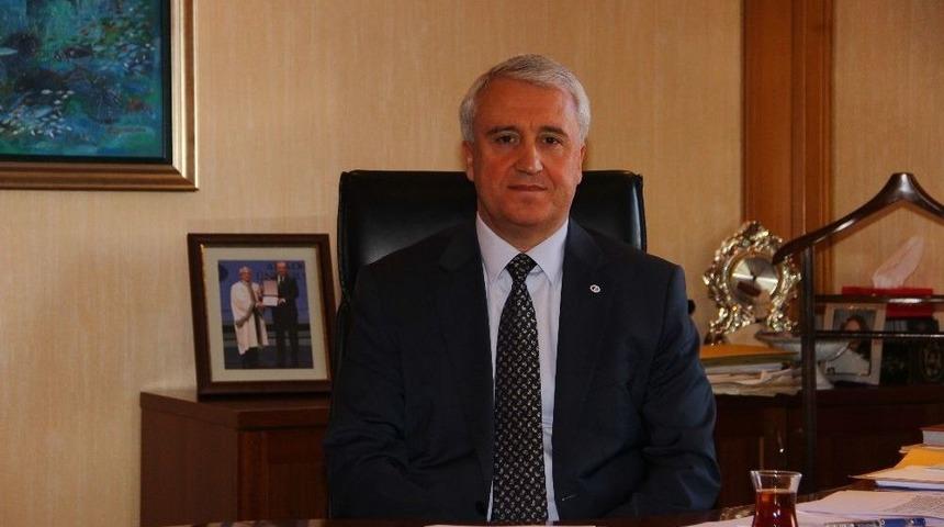 Anadolu Üniversitesinden ’tezsiz Yüksek Lisans’ta Büyük Kolaylık