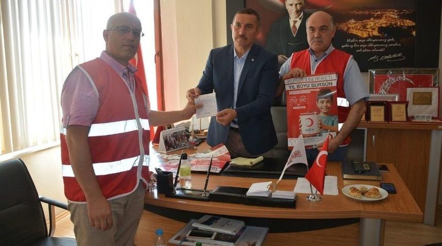 İlk Bağışı &Ouml;z&ccedil;elik Yaptı