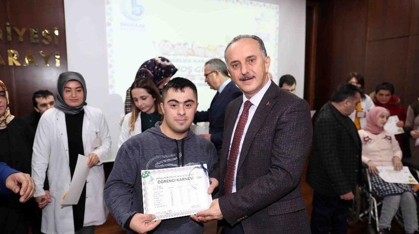 Engellilerin Erken Gelen Karne Sevinci