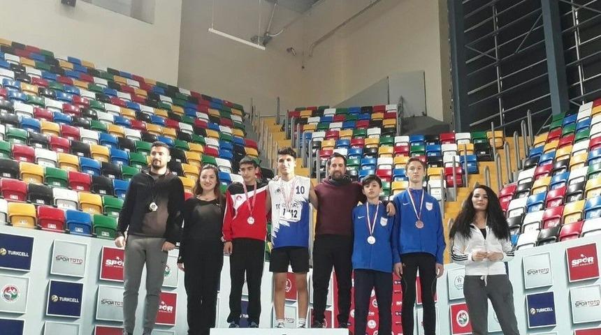 Geleceğin Şampiyon Sporcuları &Uuml;mraniye&rsquo;de Yetişiyor