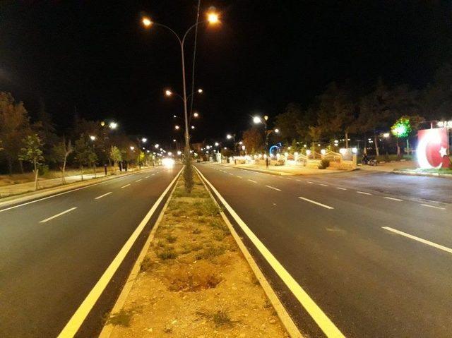 Şehitler Caddesi Bolvadin’in Yüz Akı Oldu