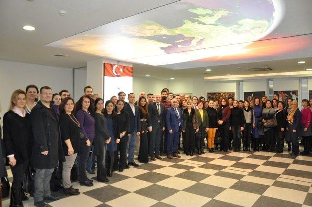 Kitaplar Artık Şarkı S&ouml;yleyecek 1