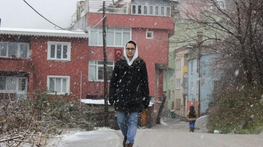 Bursa&rsquo;ya Beklenen Kar Geldi