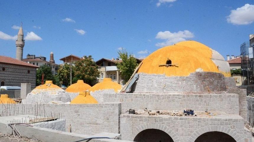 Aksaray&rsquo;da 2. Kılı&ccedil;arslan Hamamı G&uuml;n Y&uuml;z&uuml;ne &Ccedil;ıkıyor