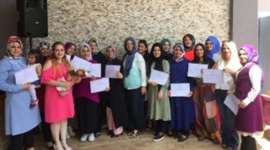 Pursaklar&rsquo;da 19 Kadın F Klavye Sertifikası Aldı