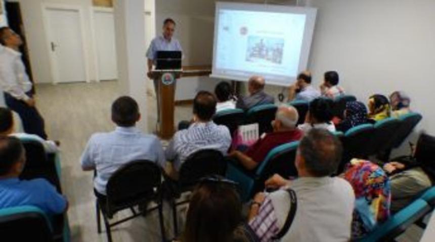 İstiridye Mantar Eğitimi Ak&ccedil;aabat&rsquo;a Ekonomik Gelir Sağlayacak