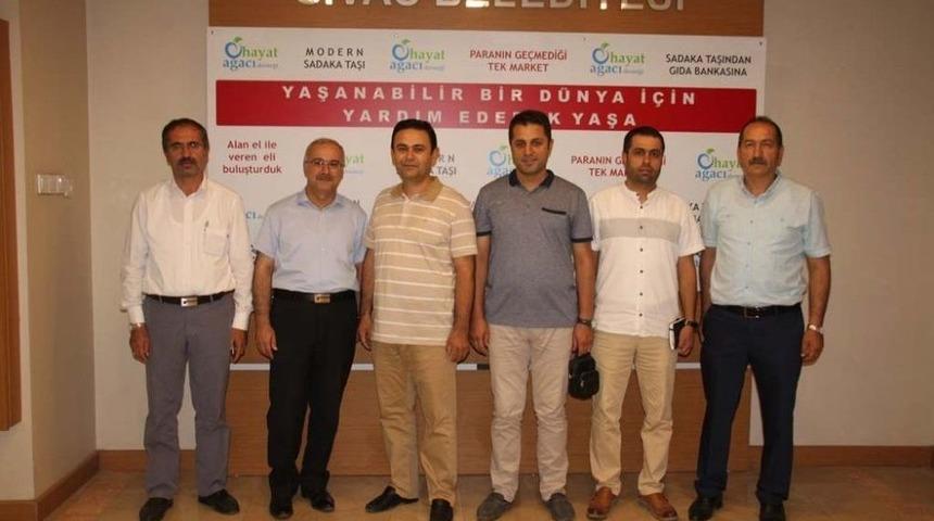 Malatya’dan Gelen Heyet Gıda Bankası’nı Gezdi