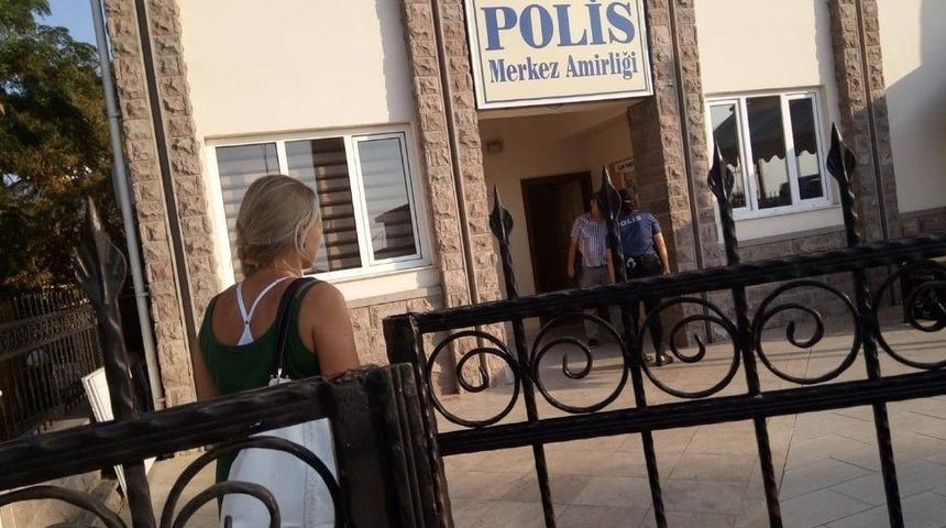 Yavru Köpekleri Odunla Döven Saldırgan Gözaltına Alındı