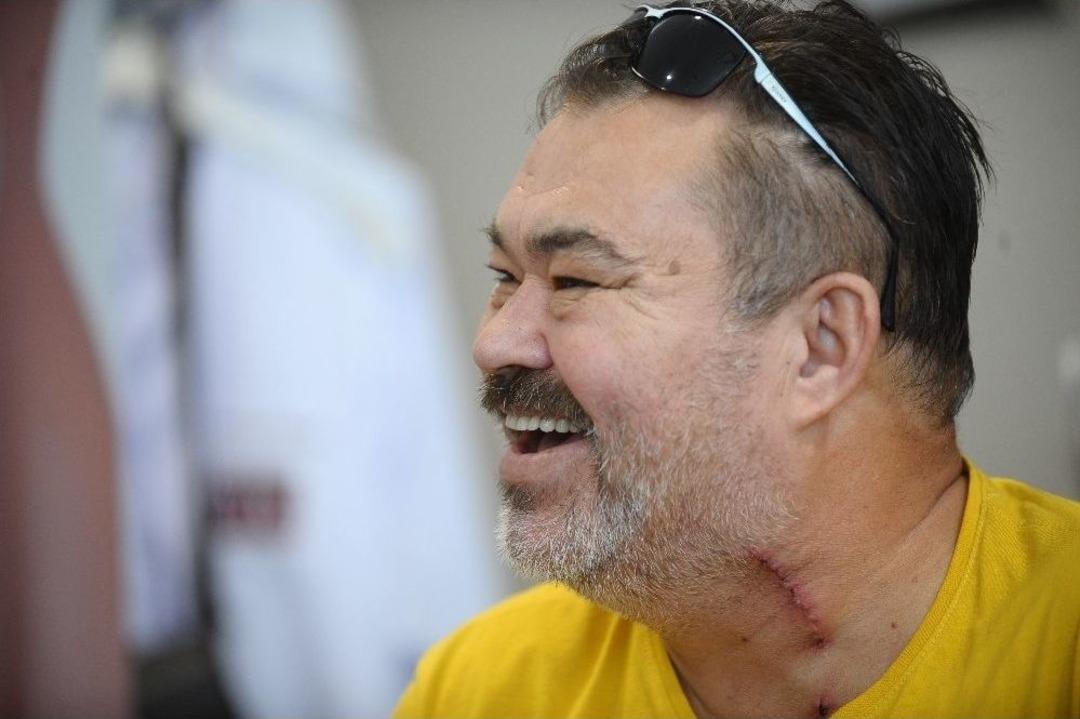 Şah Damarından Ameliyat Oldu G&ouml;z&uuml;ndeki Perde A&ccedil;ıldı