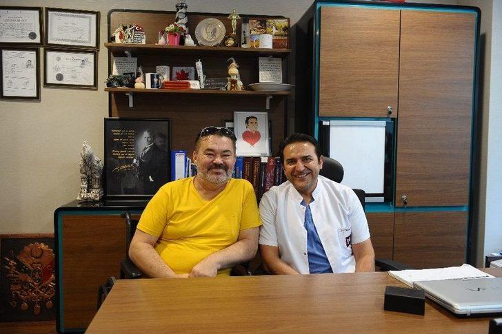 Şah Damarından Ameliyat Oldu Gözündeki Perde Açıldı G3