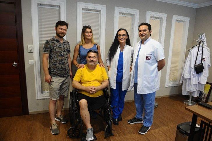 Şah Damarından Ameliyat Oldu Gözündeki Perde Açıldı G4