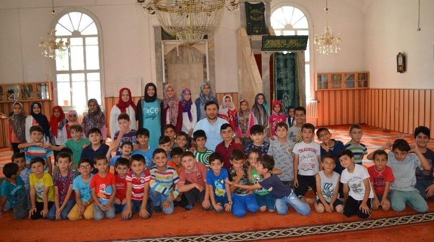 Afyonkarahisar’da Yaz Kuran Kursları Devam Ediyor