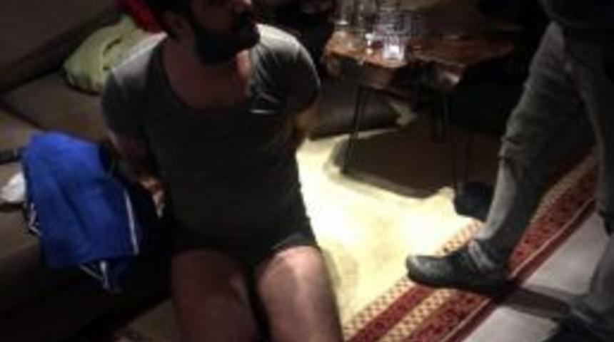 Silahlı Su&ccedil; &Ouml;rg&uuml;t&uuml; Lideri L&uuml;ks Rezidansta Yakalandı